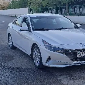 Hyundai Elantra 2021