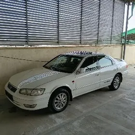 Toyota Camry 2001