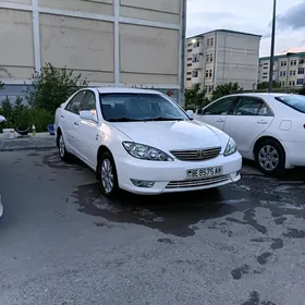 Toyota Camry 2004