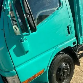Mitsubishi Canter 2003