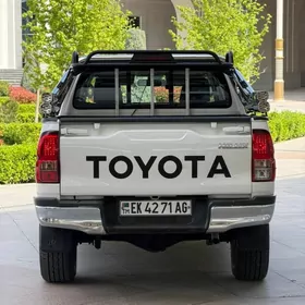 Toyota Hilux 2022