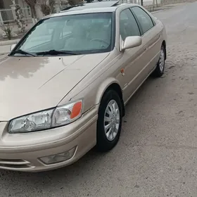 Toyota Camry 2001