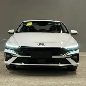 Hyundai Elantra 2025