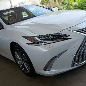 Lexus ES 350 2025