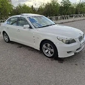 BMW E60 2004