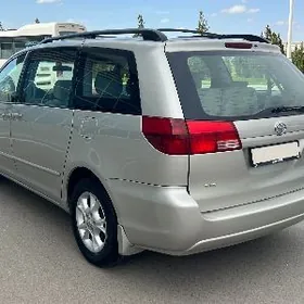 Toyota Sienna 2005