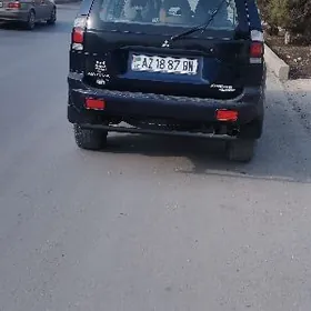 Mitsubishi Nativa 2004