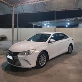Toyota Camry 2017