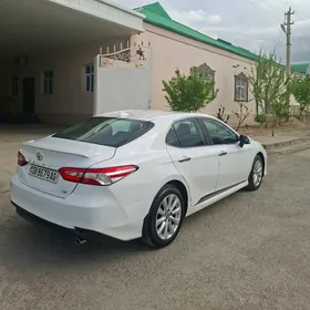 Toyota Camry 2020