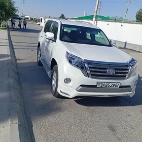 Toyota Land Cruiser Prado 2010