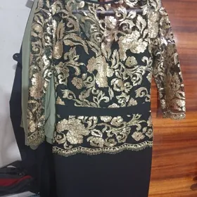 Платья размер S