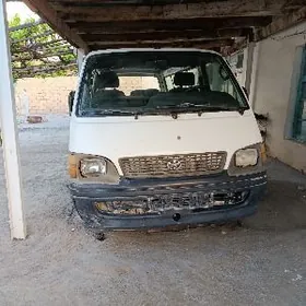 Toyota Hiace 2001