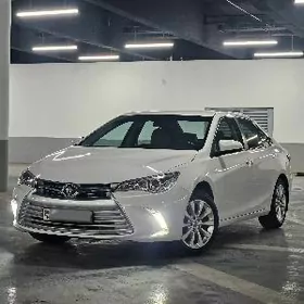 Toyota Camry 2016