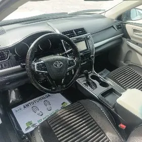 Toyota Camry 2014