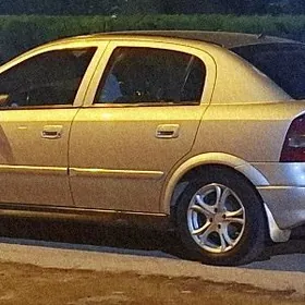 Opel Astra 2003