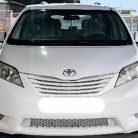 Toyota Sienna 2012
