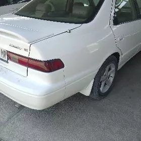 Toyota Camry 1998