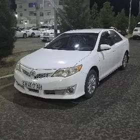Toyota Camry 2012