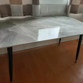 стол кухонный