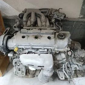 коропка с двигателом