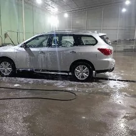 Nissan Pathfinder 2020