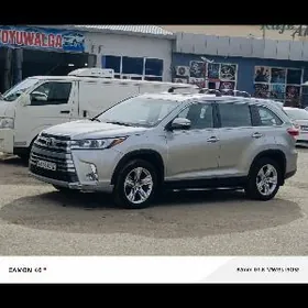 Toyota Highlander 2019