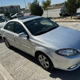 Daewoo Gentra 2013
