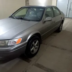 Toyota Camry 1999