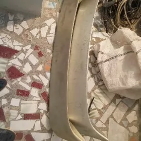 Toyota camry 2005 spoler