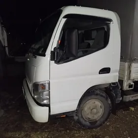 Mitsubishi Canter 2009