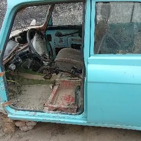 Москвич запчаст