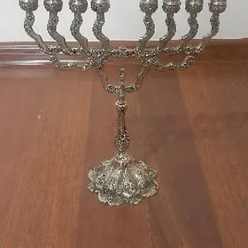 Под свечник