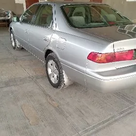 Toyota Camry 2000
