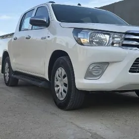 Toyota Hilux 2020