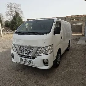 Nissan Urvan 2021
