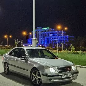 Mercedes-Benz W201 2002