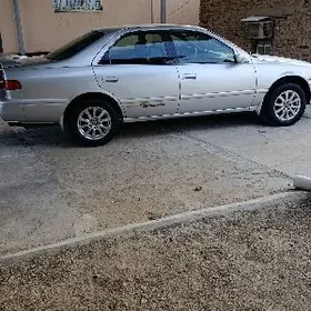 Toyota Camry 2000