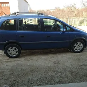 Opel Zafira 2002