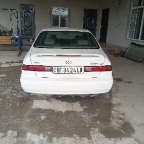 Toyota Camry 1999