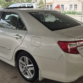 Toyota Camry 2013