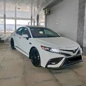 Toyota Camry 2022
