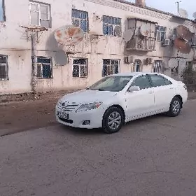 Toyota Camry 2011