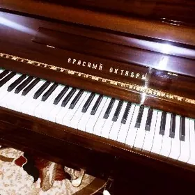 PIANINO ПИАНИНО