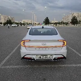 Hyundai Santa Fe Hybrid 2020