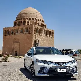 Toyota Camry 2020