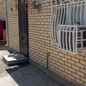 kireyine jay arenda kwartira