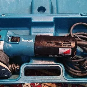 naždak maşinka makita