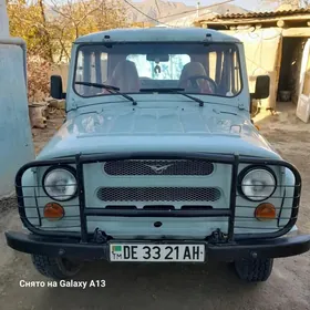 UAZ 469 2001