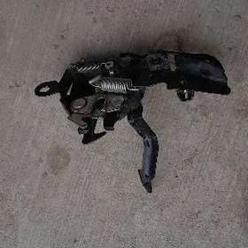 corolla zamok bagaź kapot