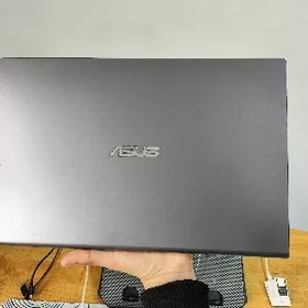 ноутбук ASUS